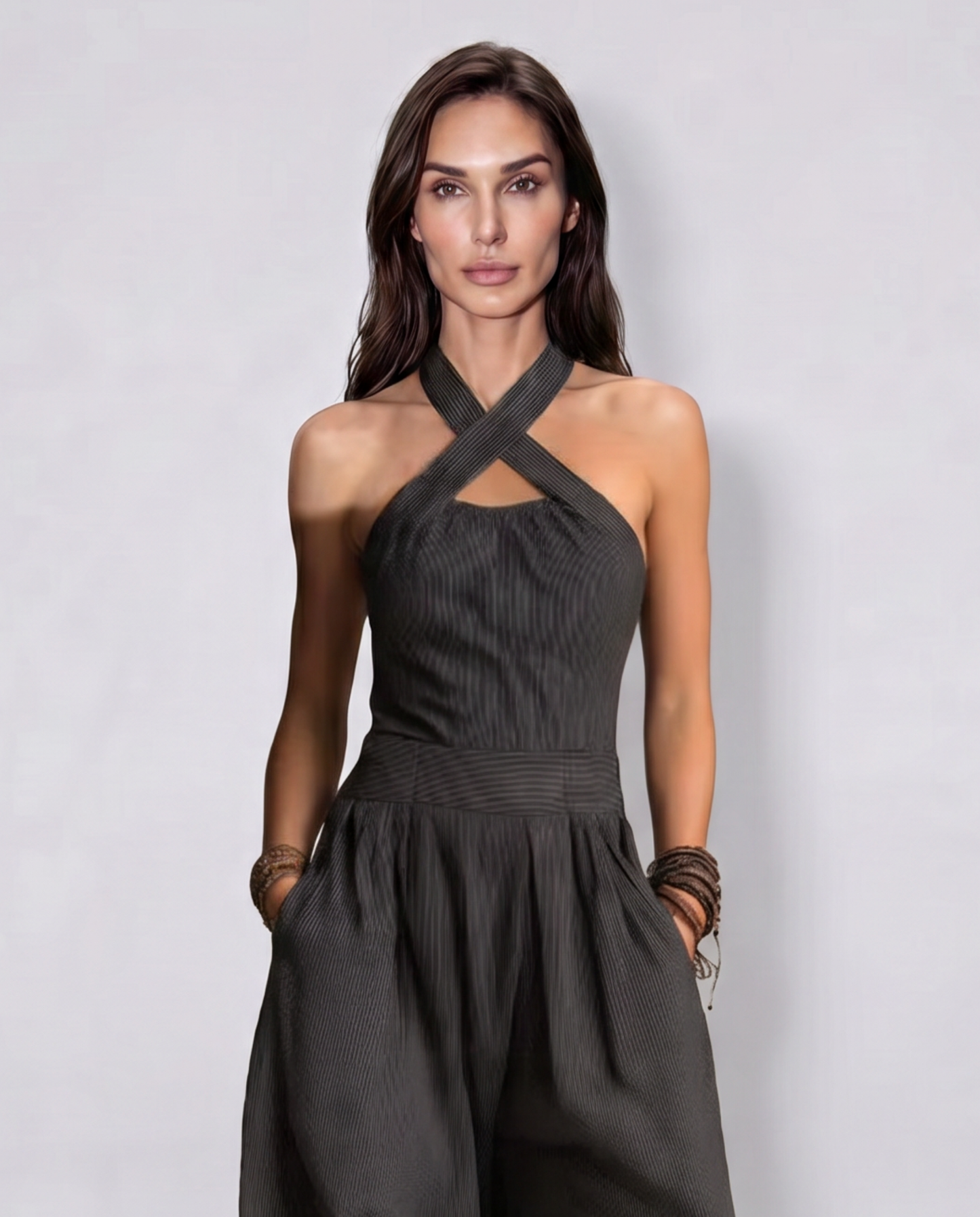 ARIADNA | MONO ELEGANTE CON ESCOTE CRUZADO