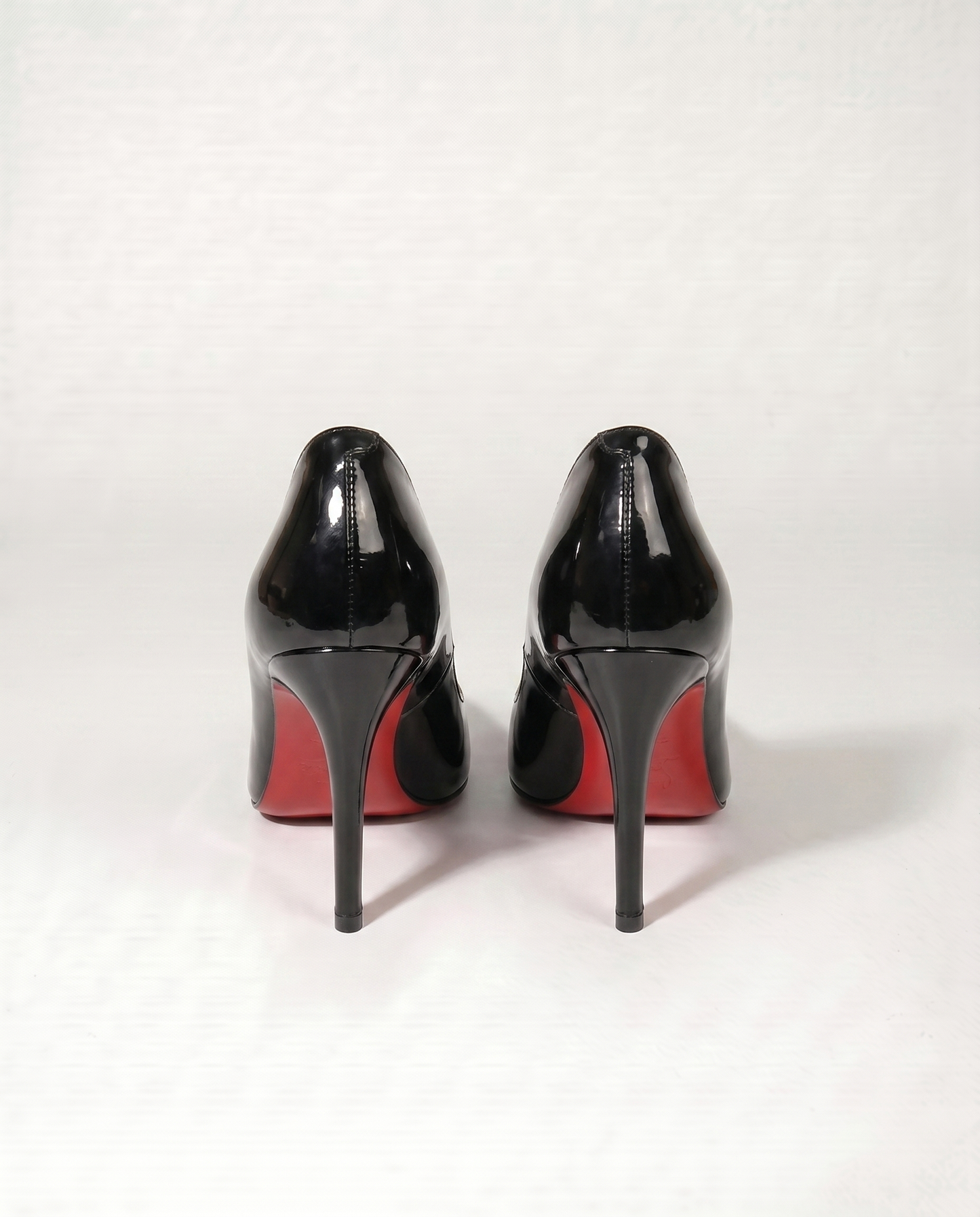 AIRE | TACONES ELEGANTES NEGRO BRILLO