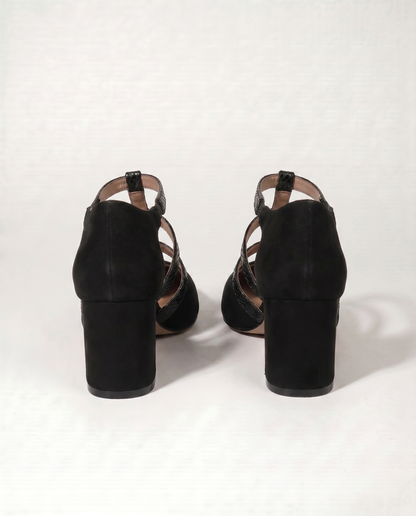 LEONA | TACONES ELEGANTES CON PUNTA