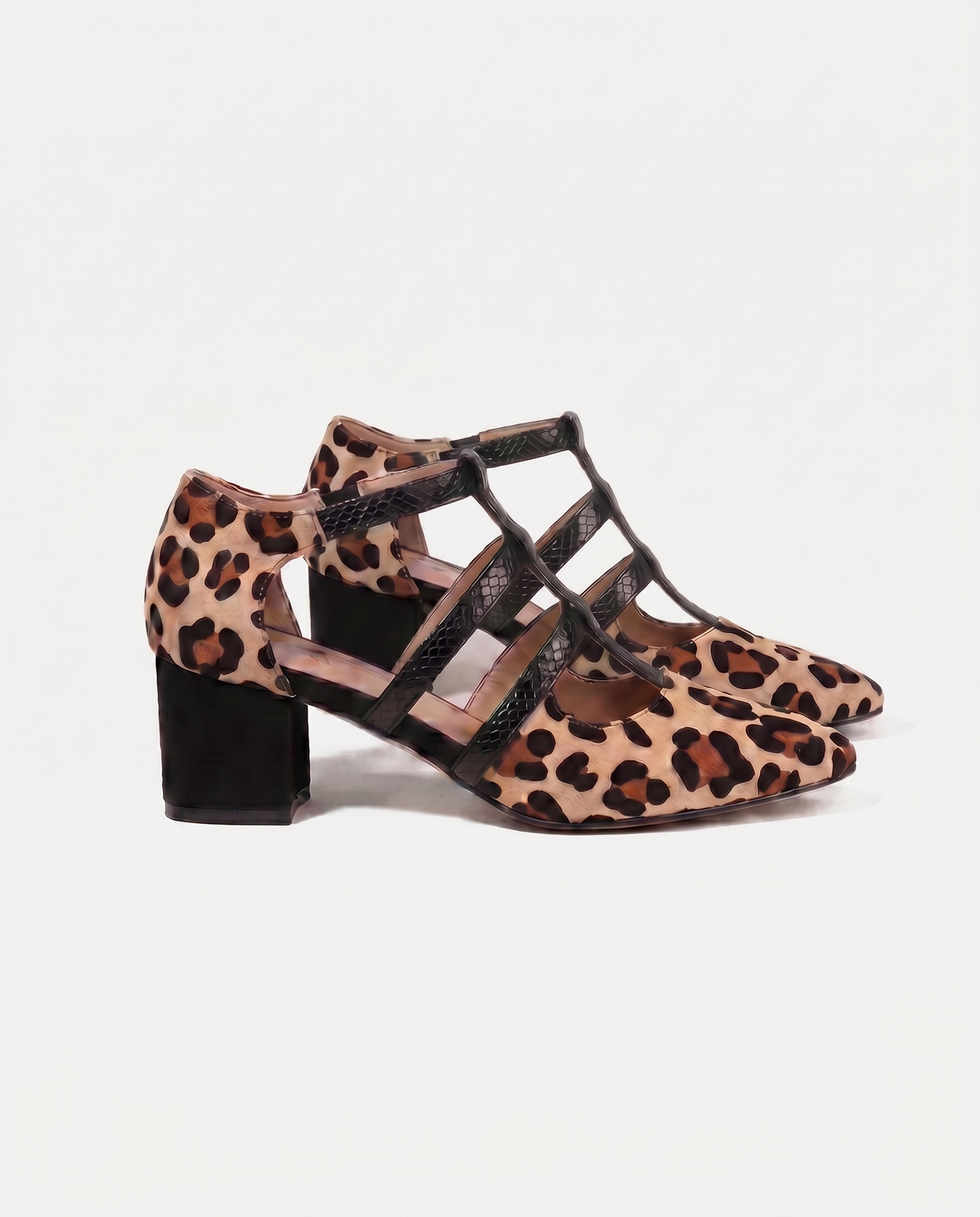 LEONA | TACONES ELEGANTES CON PUNTA