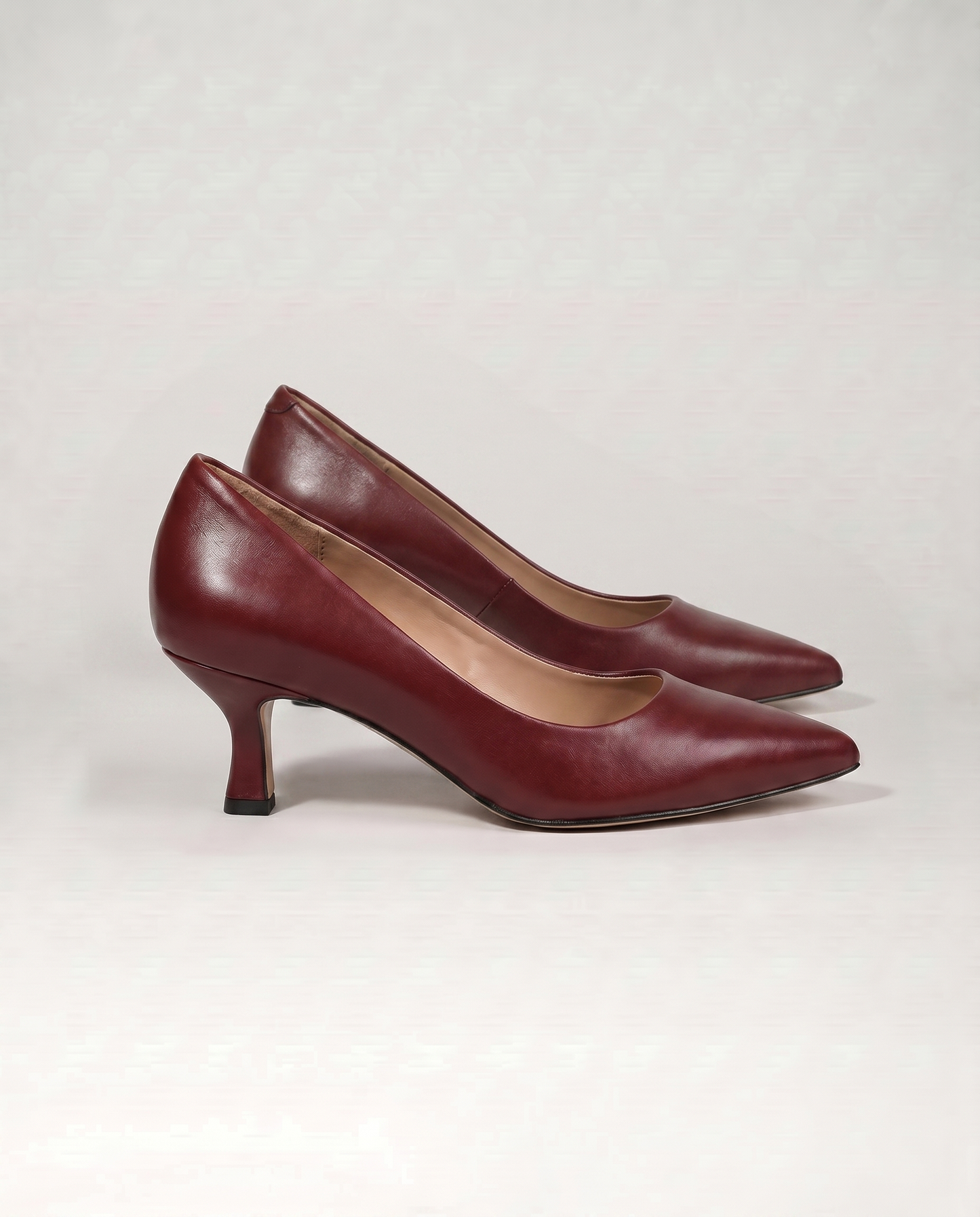 ALI | ZAPATOS DE PUNTA EN CUERO